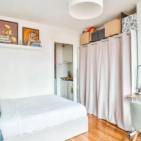Bright - For 2 In Belleville Apartment *