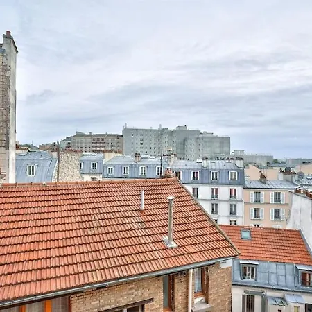 Apartment Bright - For 2 In Belleville Paris